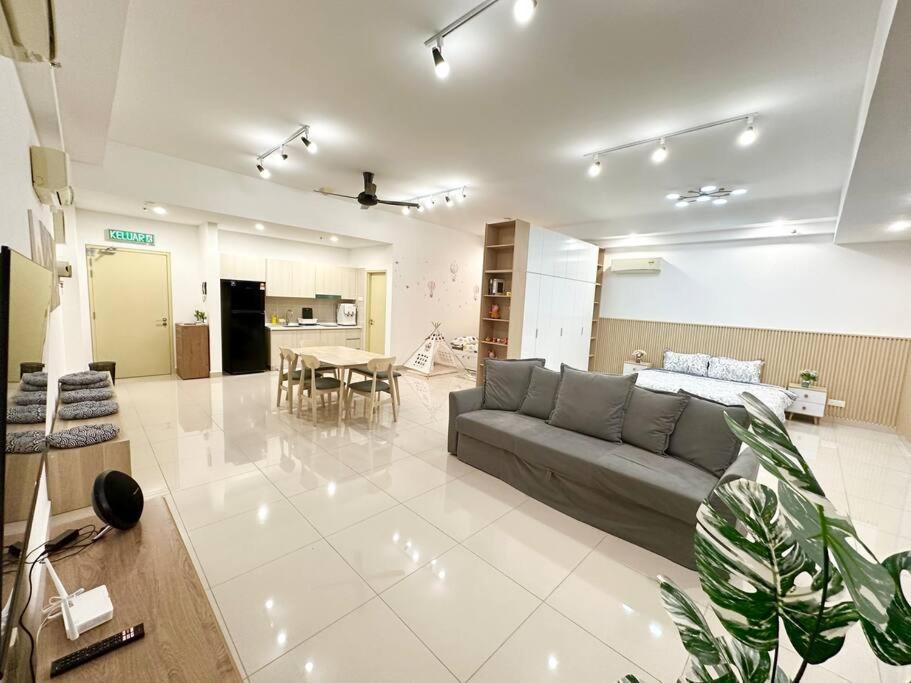 Vivo Soho Suite-5pax-next To Midvalley, Kl Center * Kuala Lumpur